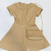 Детска кожена рокля с кожена чанта , снимка 1 - Детски рокли и поли - 34110168