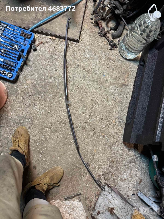 Метална маска под фаровете и емблемата на Vw Golf 3 само за 20лв., снимка 1