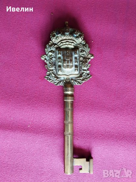 стар бронзов ключ, снимка 1