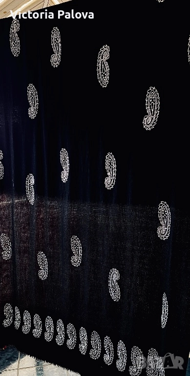 Луксозен голям вълнен шал с блестящи камъчета, снимка 1