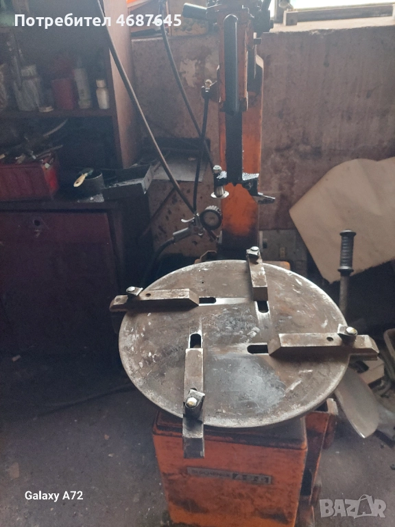 Машина за монтаж и демонтаж на гуми , снимка 1