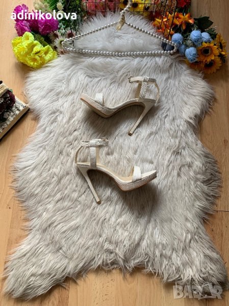 Нови кремави сандали на ток, снимка 1