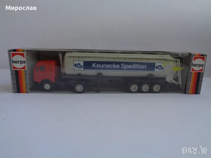 HERPA H0 1/87 КАМИОН MERCEDES BENZ ЦИСТЕРНА МОДЕЛ КОЛИЧКА, снимка 1