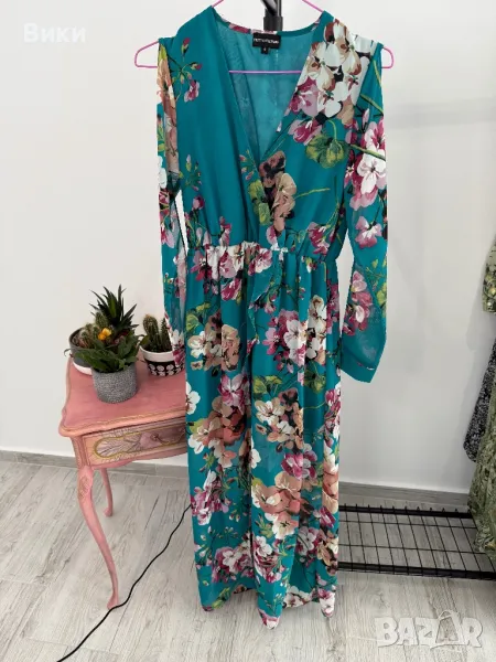 Рокля в размер S, снимка 1