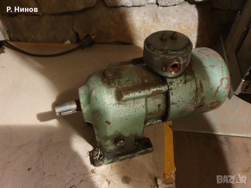 Монофазен ел.двигател/електромотор/електродвигател 6.5 rpm оборота, снимка 1