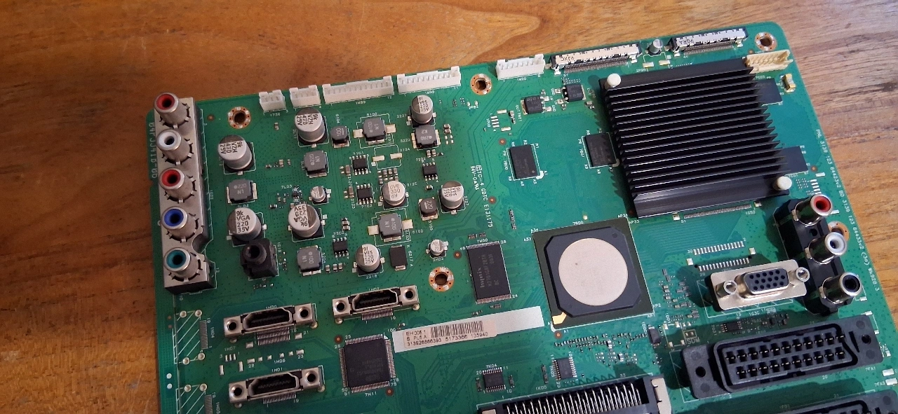 Main Board GDTC E131175. Свален от LED Телевизор Philips