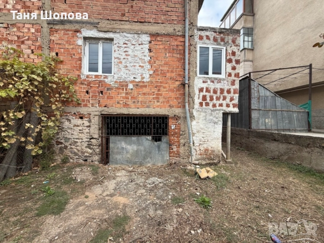 Двуетажна къща за продажба в град Петрич, снимка 2 - Къщи - 52169713