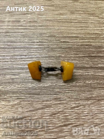 Винтидж копче за ръкавели от естествен кехлибар, снимка 2 - Антикварни и старинни предмети - 51457477