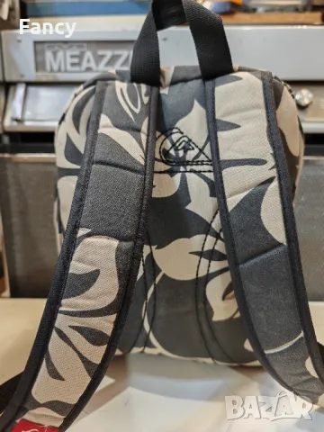 Малка спортна раница Quiksilver, снимка 5 - Раници - 49373371