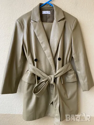 Кожено сако и панталон 7/8 MANGO