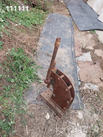 Стоика приспособление много здрава и масивна 