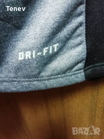 Nike Running Element Shield оригинално дамско яке горнище спортно размер XS, снимка 7 - Спортни екипи - 49214847