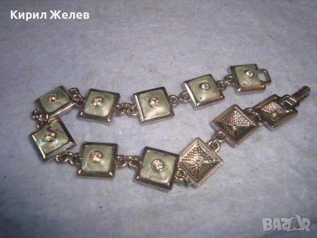 ПОСРЕБРЕНА КРАСИВА МОДНА ЕМАЙЛИРАНА АРТ ГРИВНА с ФАСЕТИРАНИ ЦИРКОНИ 10008, снимка 6 - Гривни - 37076058