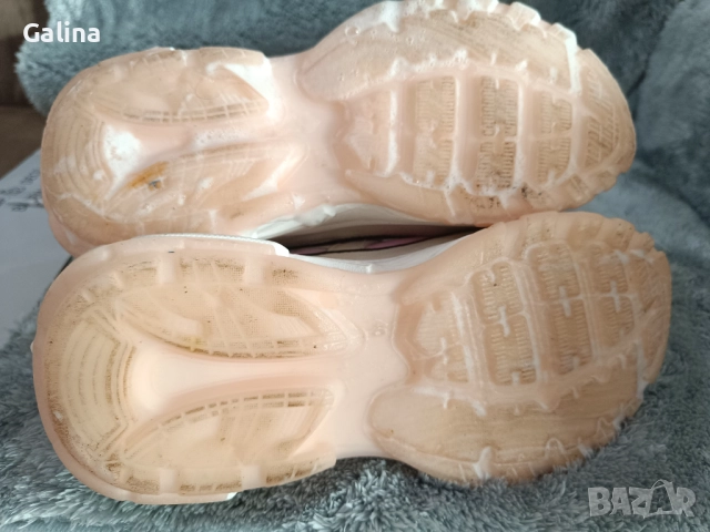 Оригинални маратонки , снимка 7 - Дамски елегантни обувки - 52942379