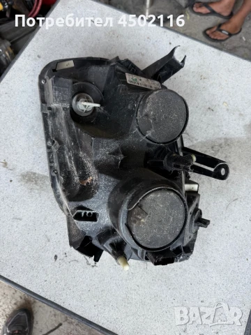 Десен фар за Dacia duster, снимка 3 - Части - 51125719