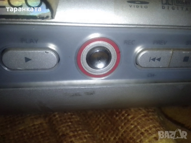 DVD записващо устройство Phillips за ремонт , снимка 6 - Плейъри, домашно кино, прожектори - 51828734