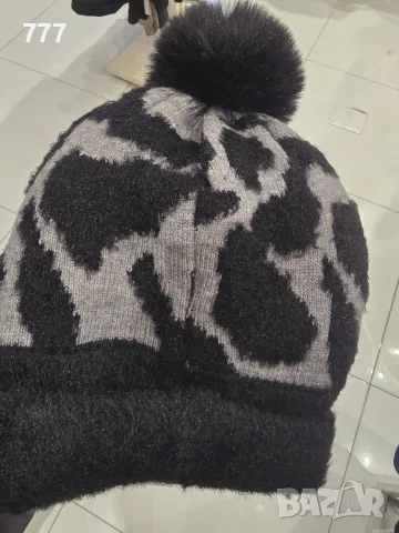 дамски шапки , снимка 2 - Шапки - 47995193