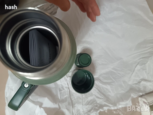 Термос Термобутилка Stanley The Legendary - Hammertone Green, 1400 ml, снимка 13 - Термоси - 53932148