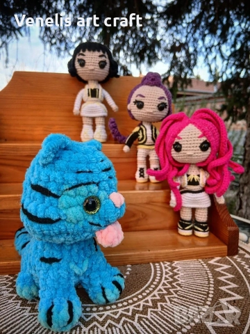 Плетени кукли K рор demon hunters " Хънтрикс " ловци на демони , снимка 4 - Кукли - 52843796