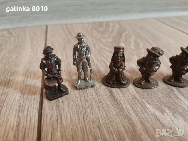 Стари киндер играчки, снимка 3 - Антикварни и старинни предмети - 53134099