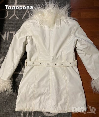 Палто от еко кожа, бяло с яка, снимка 7 - Палта, манта - 38816199