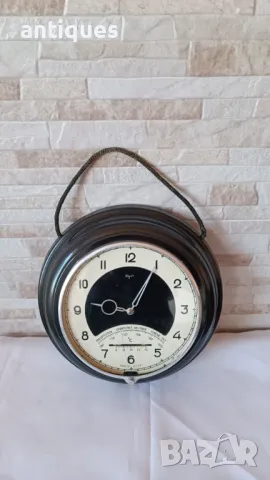 Стар руски стенен часовник - Маяк с термометър и хигрометър - Made in USSR - 1970г., снимка 2 - Антикварни и старинни предмети - 48782889