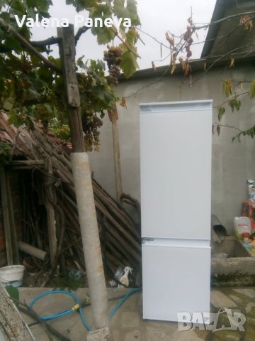 хладилник с фризер Премиер 