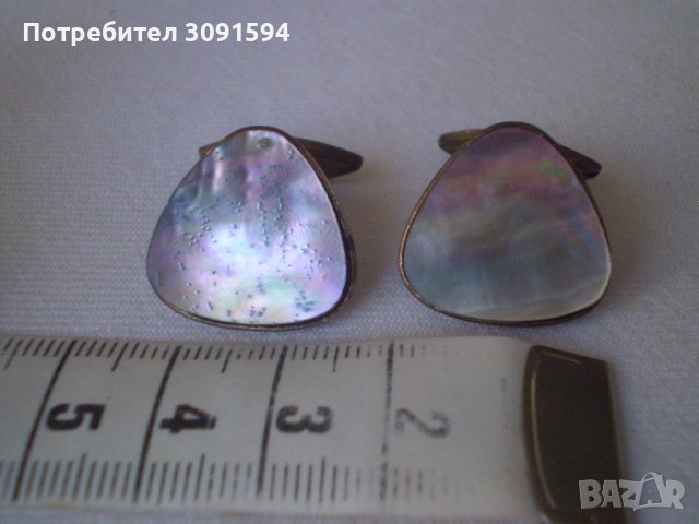 Стари бутонели ръкавели от седеф, снимка 2 - Антикварни и старинни предмети - 38787821