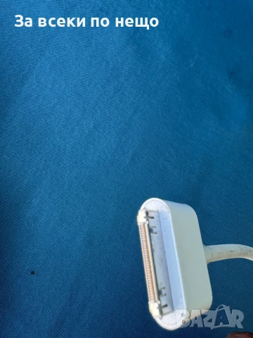 Оригинален кабел Apple 30-pin to VGA, снимка 6 - Резервни части за телефони - 50895197