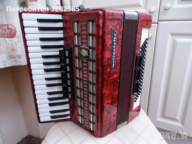 Акордеон Велтмайстер Серино 80 баса, снимка 2 - Акордеони - 53911354