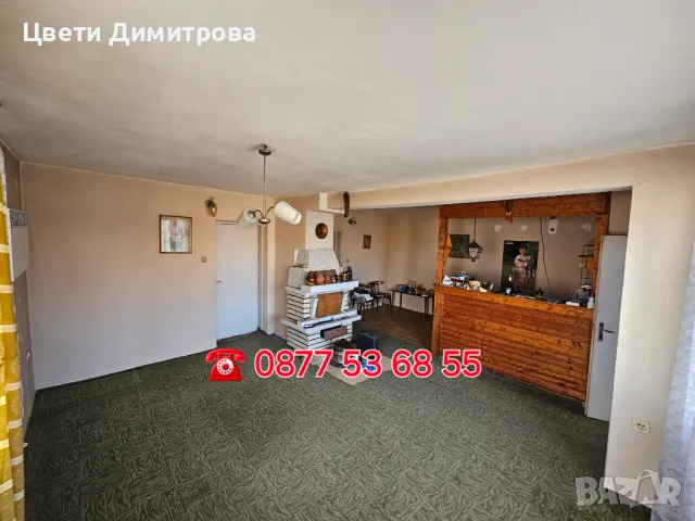 Продавам триетажна къща с лятна кухня и гараж за два автомобила , снимка 8 - Къщи - 49178115