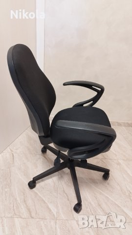 Офис стол на колеца с подлакътници с конткол на 3 позиции, снимка 15 - Столове - 42045550