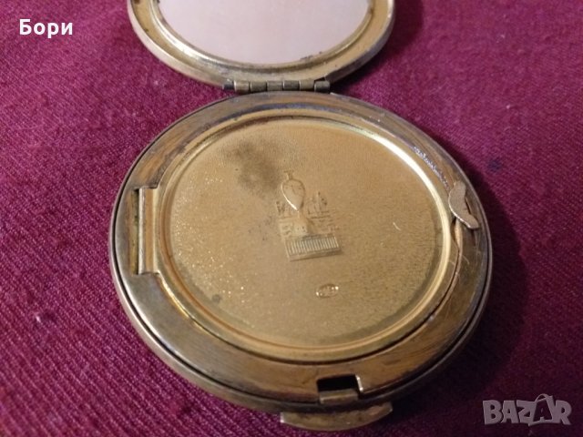 Стара пудриера с огледало, снимка 3 - Други ценни предмети - 34521783