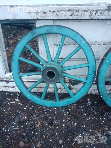 Колела от каруца, снимка 3 - Декорация за дома - 52671500