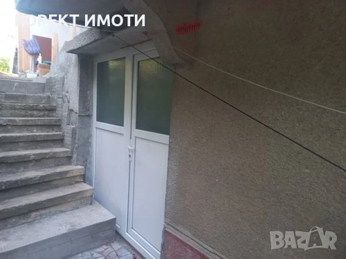 Продава КЪЩА НА ДВА ЕТАЖА  в гр. Попово Център, снимка 3 - Къщи - 50991311