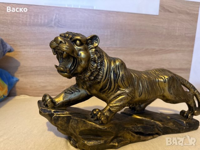 Статуетка, снимка 3 - Аксесоари за коса - 38674907