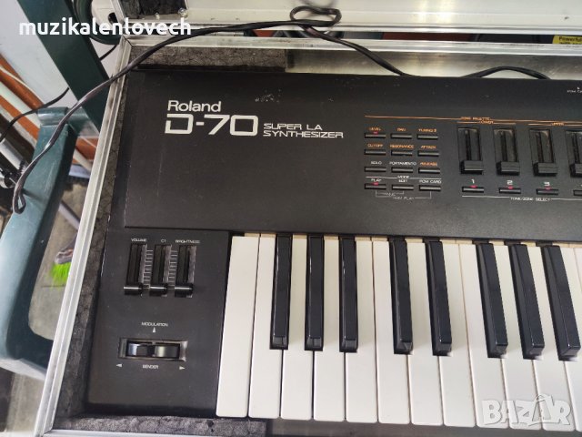 Roland D-70 76-Key Super LA Synthesizer + hard case + Memory Card M256 /JAPAN/, снимка 4 - Синтезатори - 42733001