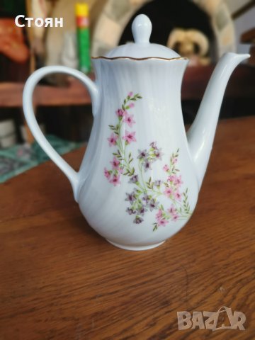 Порцеланова каничка , снимка 3 - Антикварни и старинни предмети - 38425490