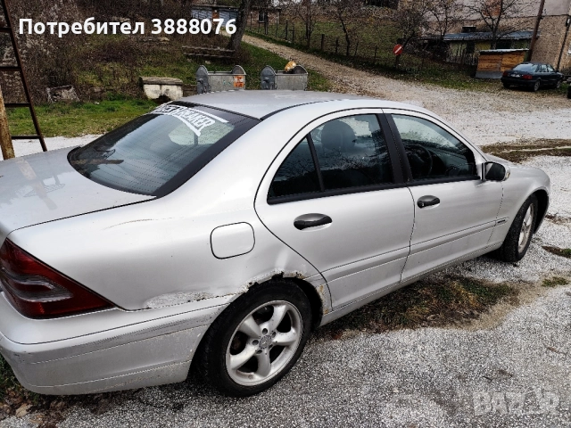 Mercedes W203 C180 На части, снимка 3 - Автомобили и джипове - 52711902