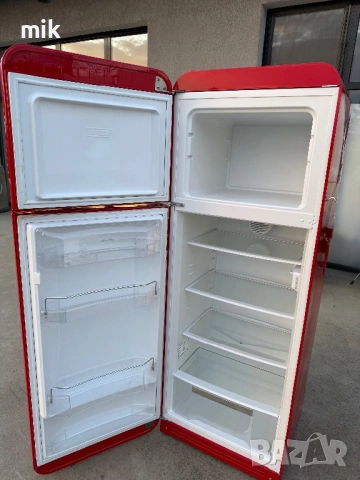 Червен Хладилник с камера SMEG , снимка 3 - Хладилници - 53988362