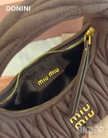Miu Miu Belair Дамска чанта, кожа, снимка 7 - Чанти - 56010139