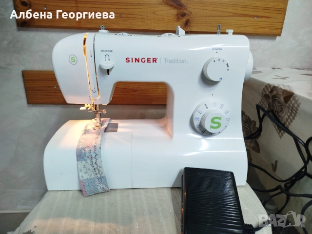 Шевна машина SINGER TRADITION , снимка 2 - Шевни машини - 54056854