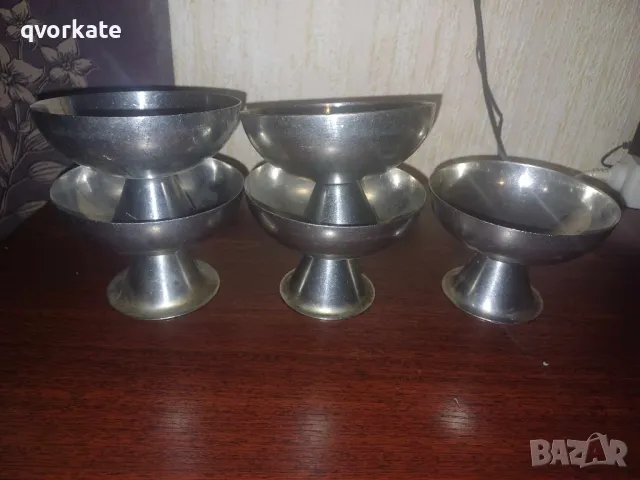 Пет броя купички за сладолед