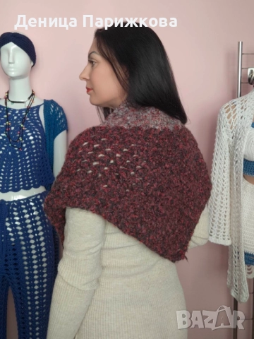 Ръчно плетен триъгълен шал наметка "Акцент", снимка 3 - Шалове - 52771769