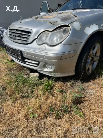 Mercedes c320 4-матик бензин НА ЧАСТИ, снимка 3 - Автомобили и джипове - 50201181