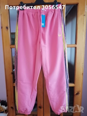 Чисто ново долнище на Adidas размер L