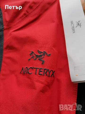 Продавам чисто ново дамско оранжево водоустойчиво и ветроустойчиво яке Arc'teryx с лепени шевов, снимка 2 - Якета - 49891731