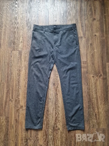 Страхотен мъжки панталон HUGO BOSS размер 34 / 32 