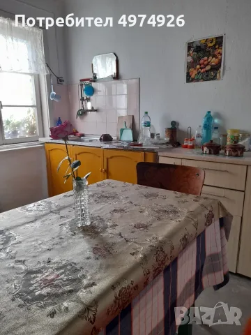 Продавам къща в село Бръшляница , снимка 11 - Къщи - 56443404