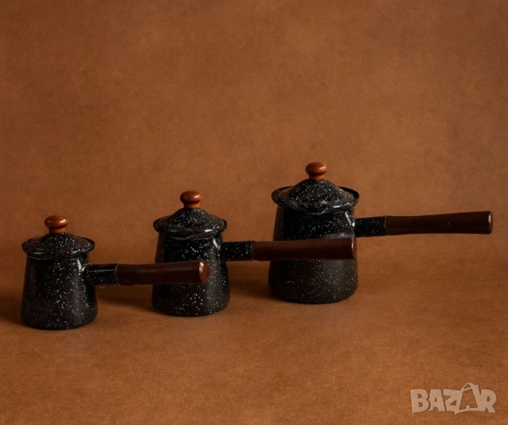 Комплект 3 джезвета с капачета Rosberg – емайлирани, черен меланж, размери 9x8.5, 10x10 и 12x12 см, снимка 5 - Други - 51926205